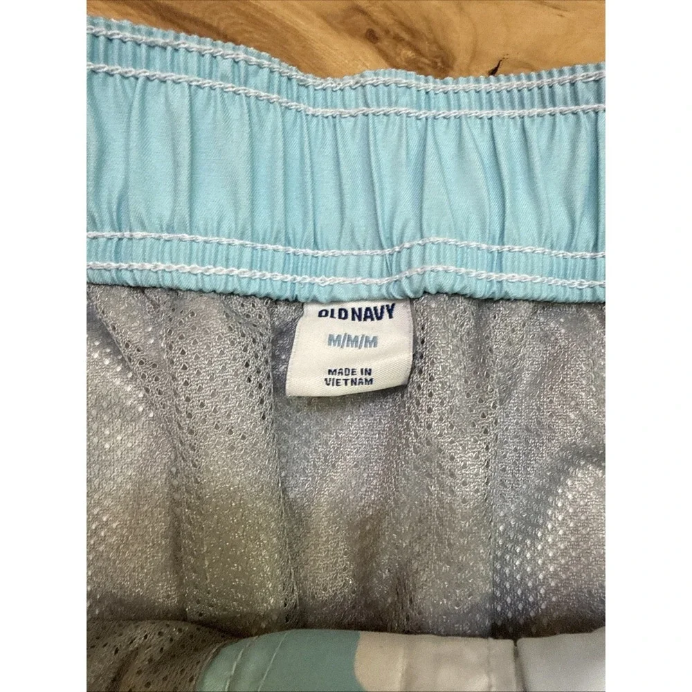 Old Navy Swim Shorts Trunks Swimwear Mens Medium White Blue Floral Mesh Lining